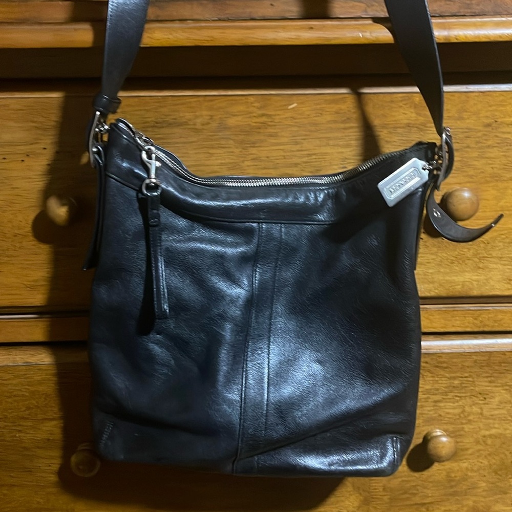 Coach Vintage Bucket Shoulder Bag - black
